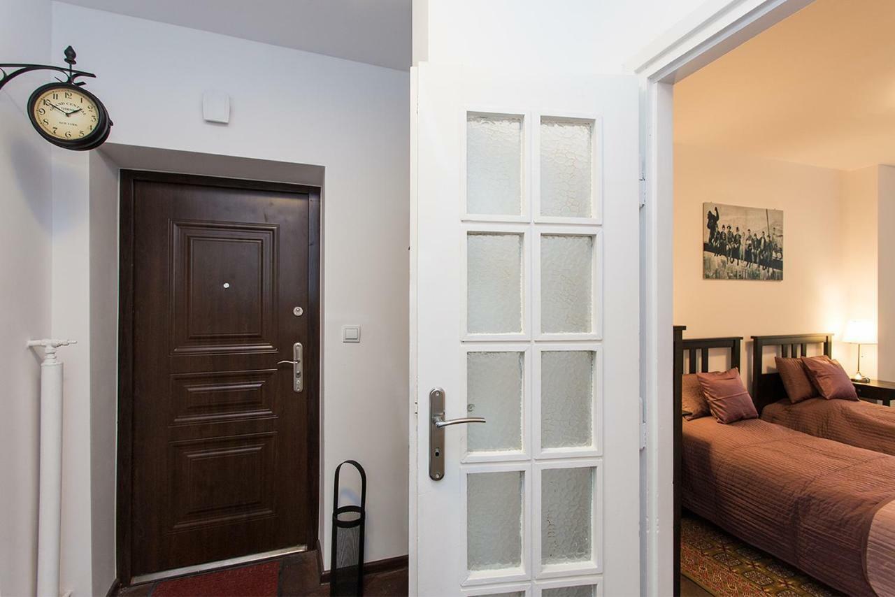 Fiesta Apartament Warszawa Zewnętrze zdjęcie