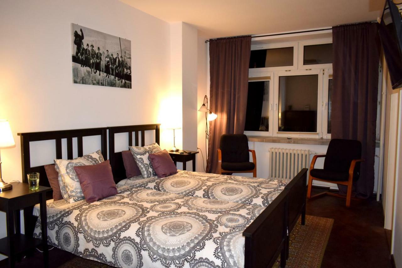 Fiesta Apartament Warszawa Zewnętrze zdjęcie