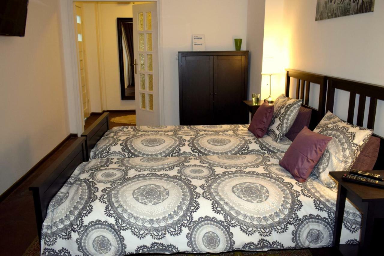 Fiesta Apartament Warszawa Zewnętrze zdjęcie